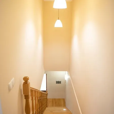 затишна оселя *